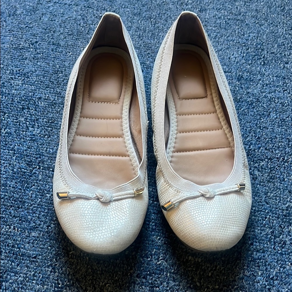 Kelly & Katie Cream Textured Flats